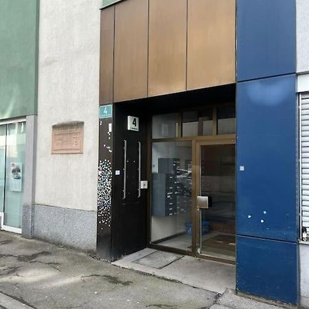 Wohnung In Грац Экстерьер фото