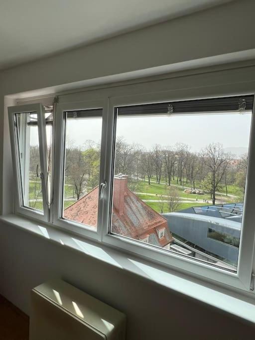 Wohnung In Грац Экстерьер фото