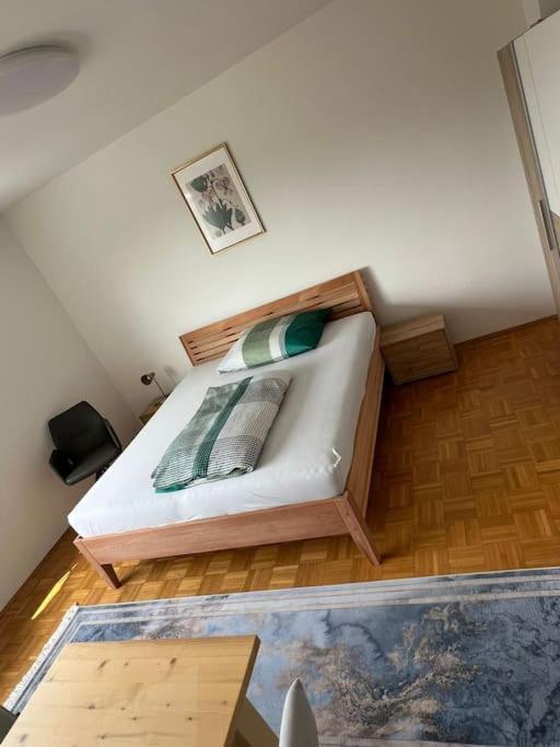 Wohnung In Грац Экстерьер фото