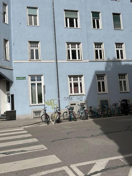 Wohnung In Грац Экстерьер фото